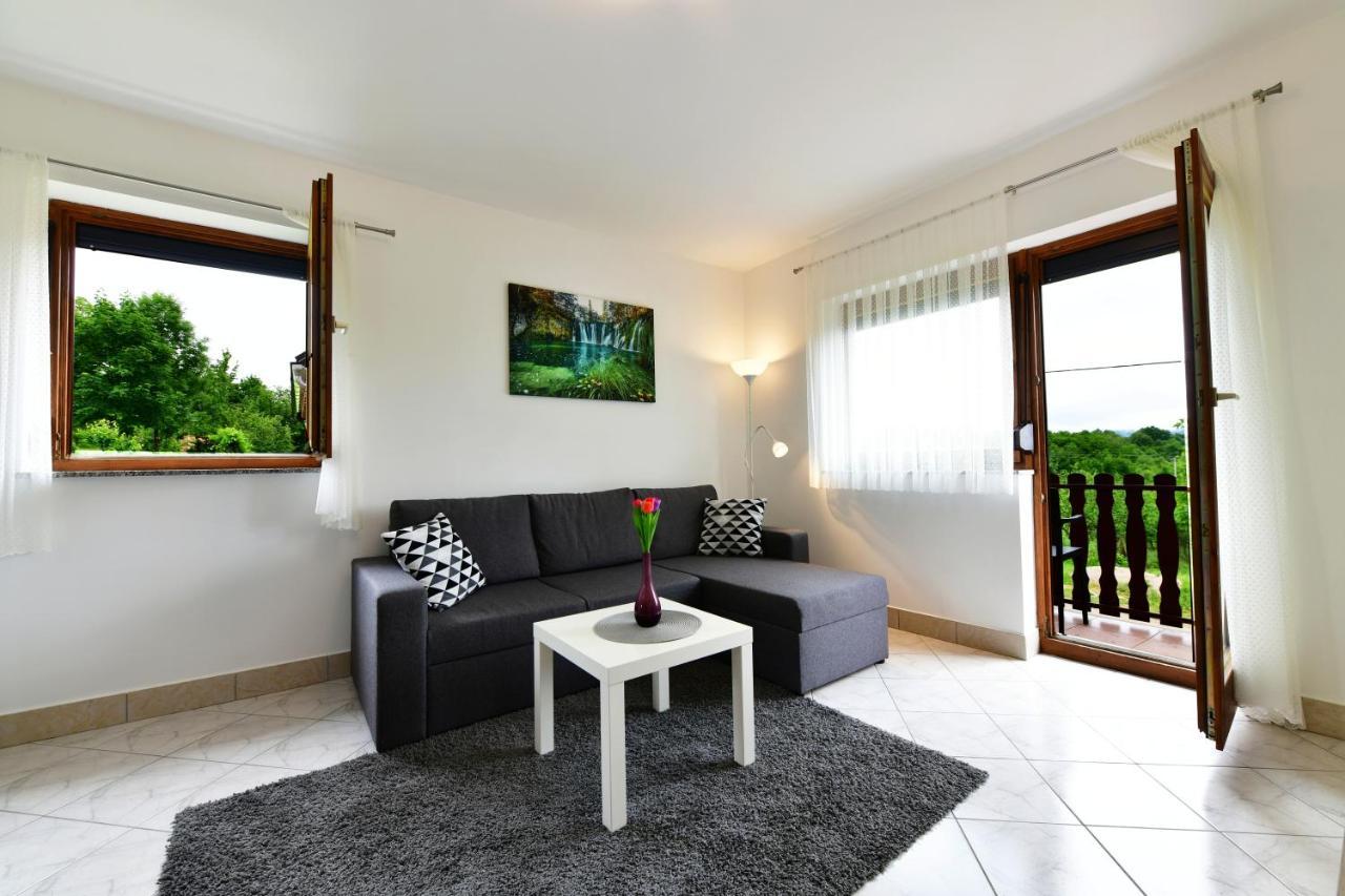 Apartman Mate Rakovica Zewnętrze zdjęcie