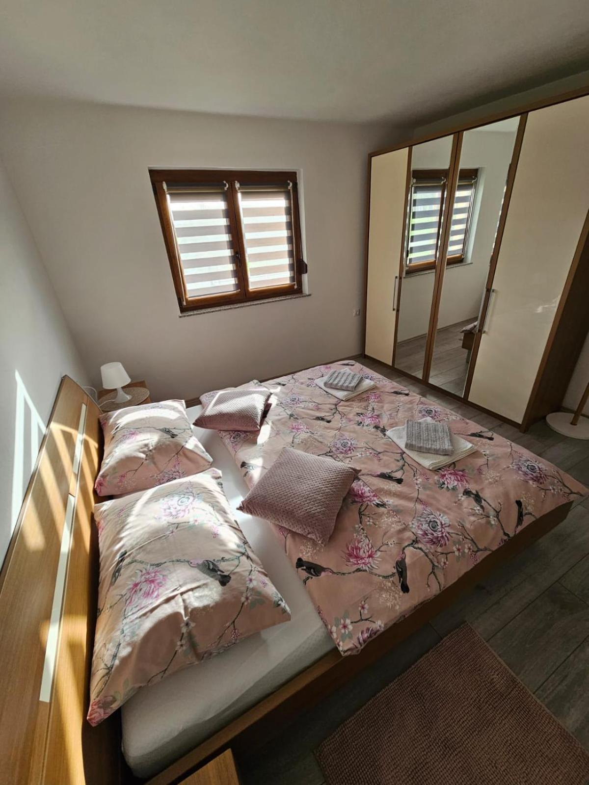 Apartman Mate Rakovica Zewnętrze zdjęcie